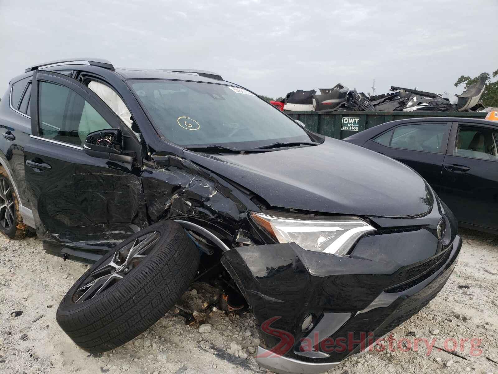 2T3NFREV3JW418997 2018 TOYOTA RAV4