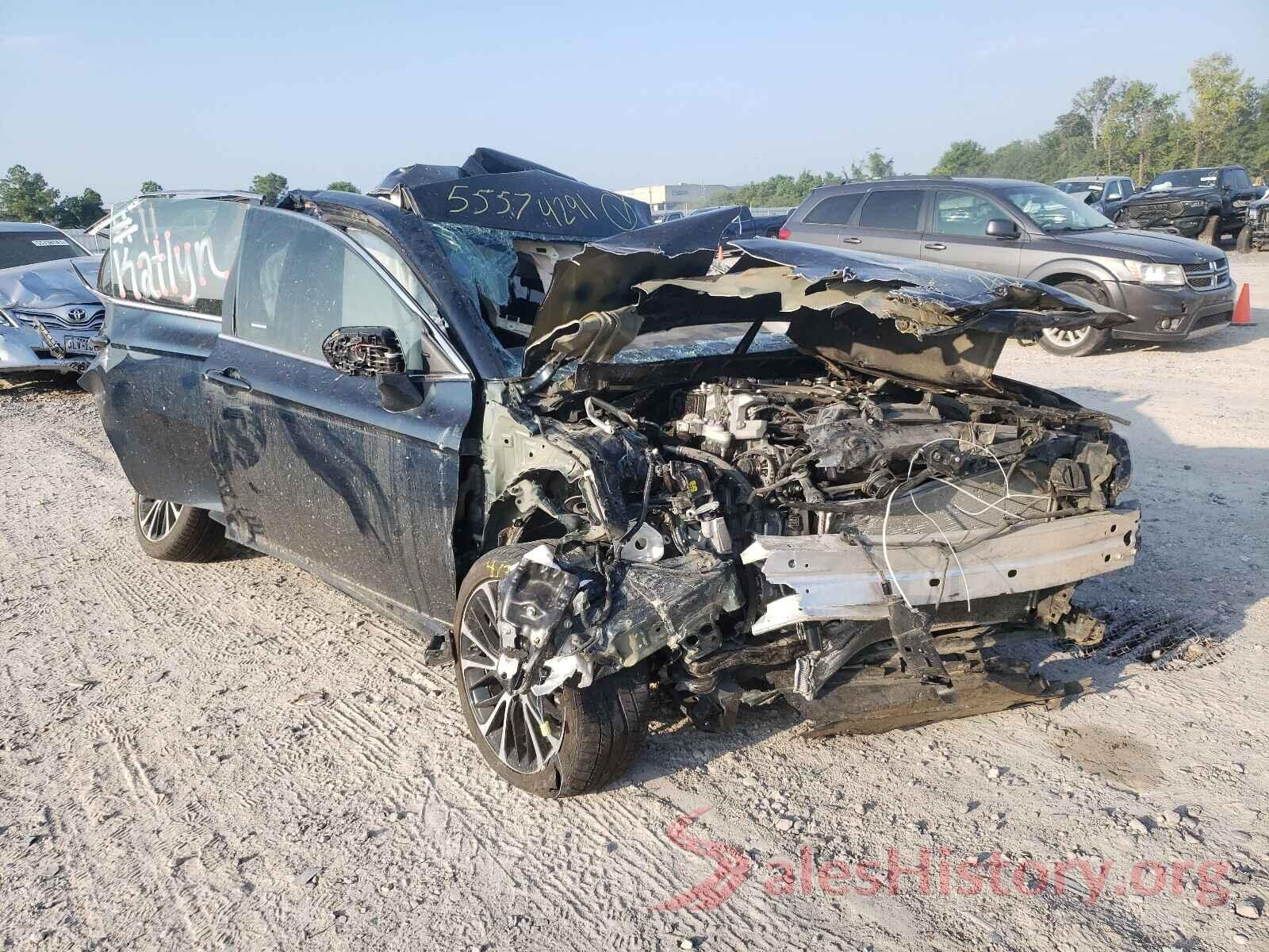 4T1B11HK9KU693952 2019 TOYOTA CAMRY