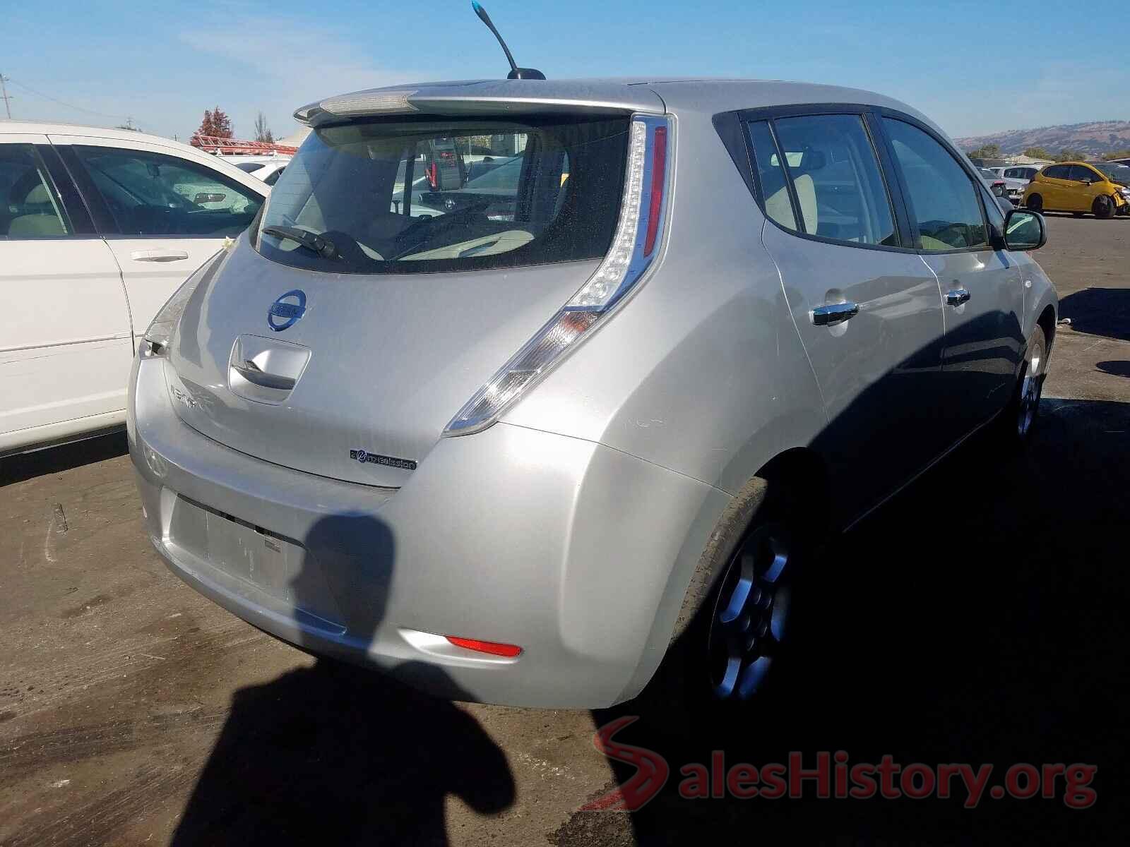 JN1AZ0CPXBT001356 2011 NISSAN LEAF