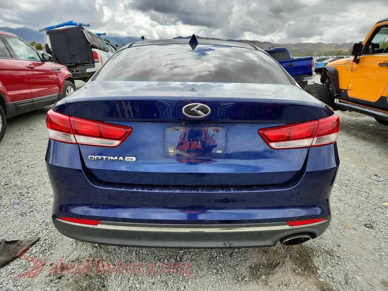 2018 KIA OPTIMA VIN 5XXGT4L30JG189008, left side view