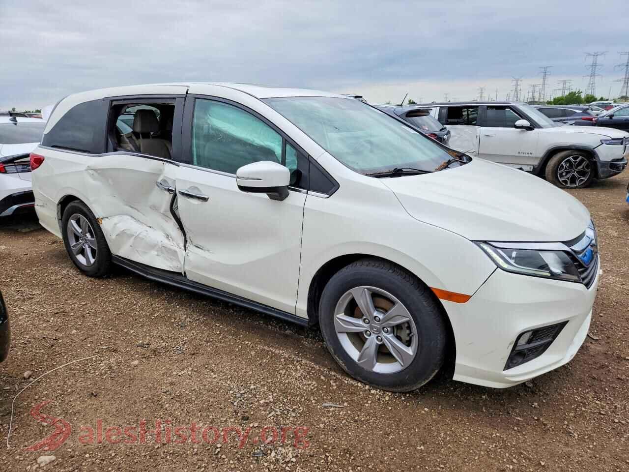 2019 HONDA ODYSSEY VIN 5FNRL6H76KB072599, rear 3/4 view