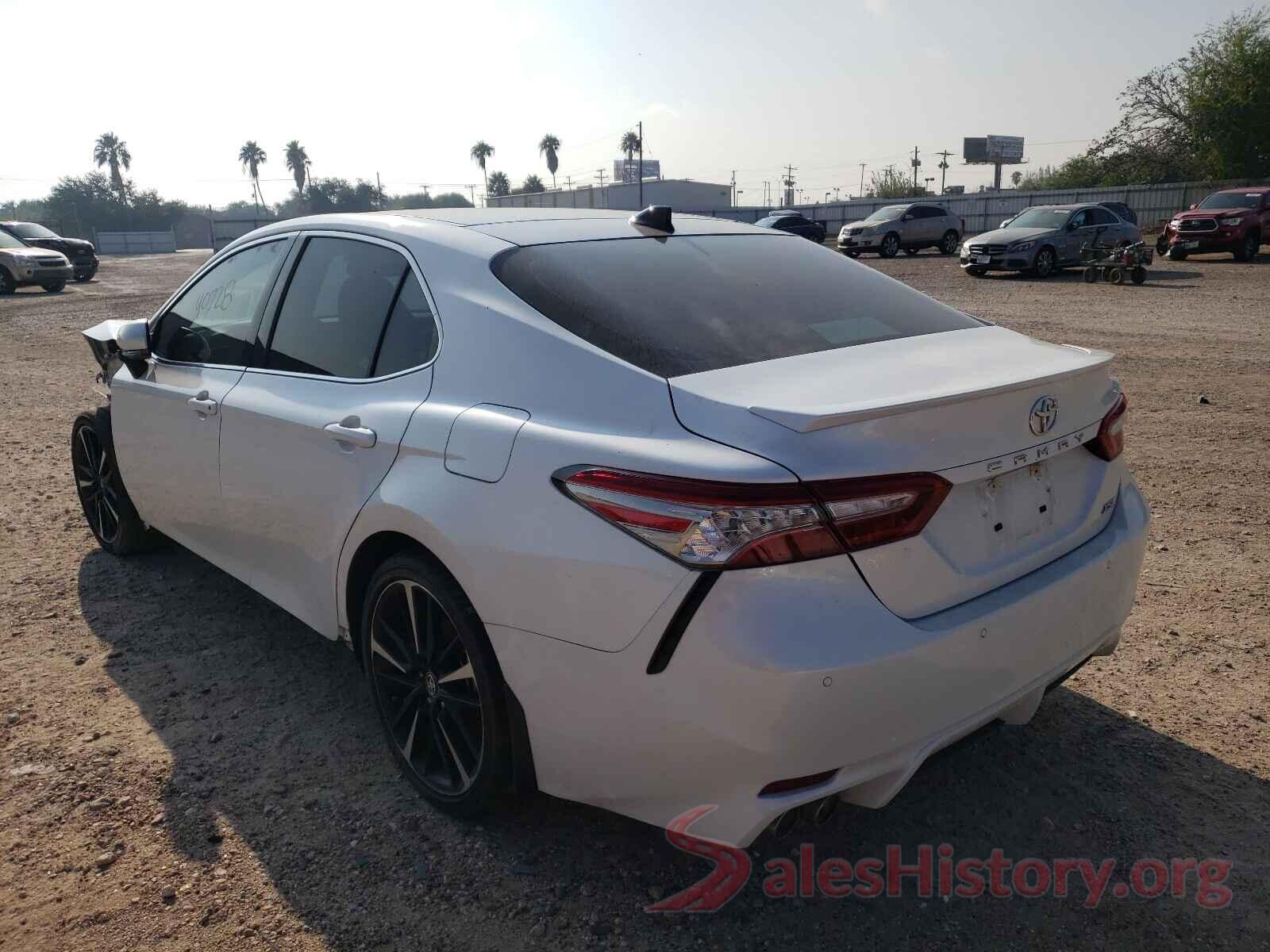 4T1B61HK5JU668997 2018 TOYOTA CAMRY