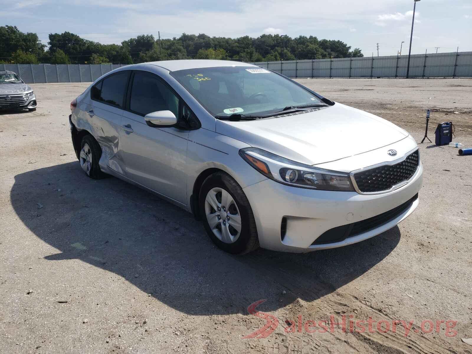 3KPFL4A76JE247679 2018 KIA FORTE