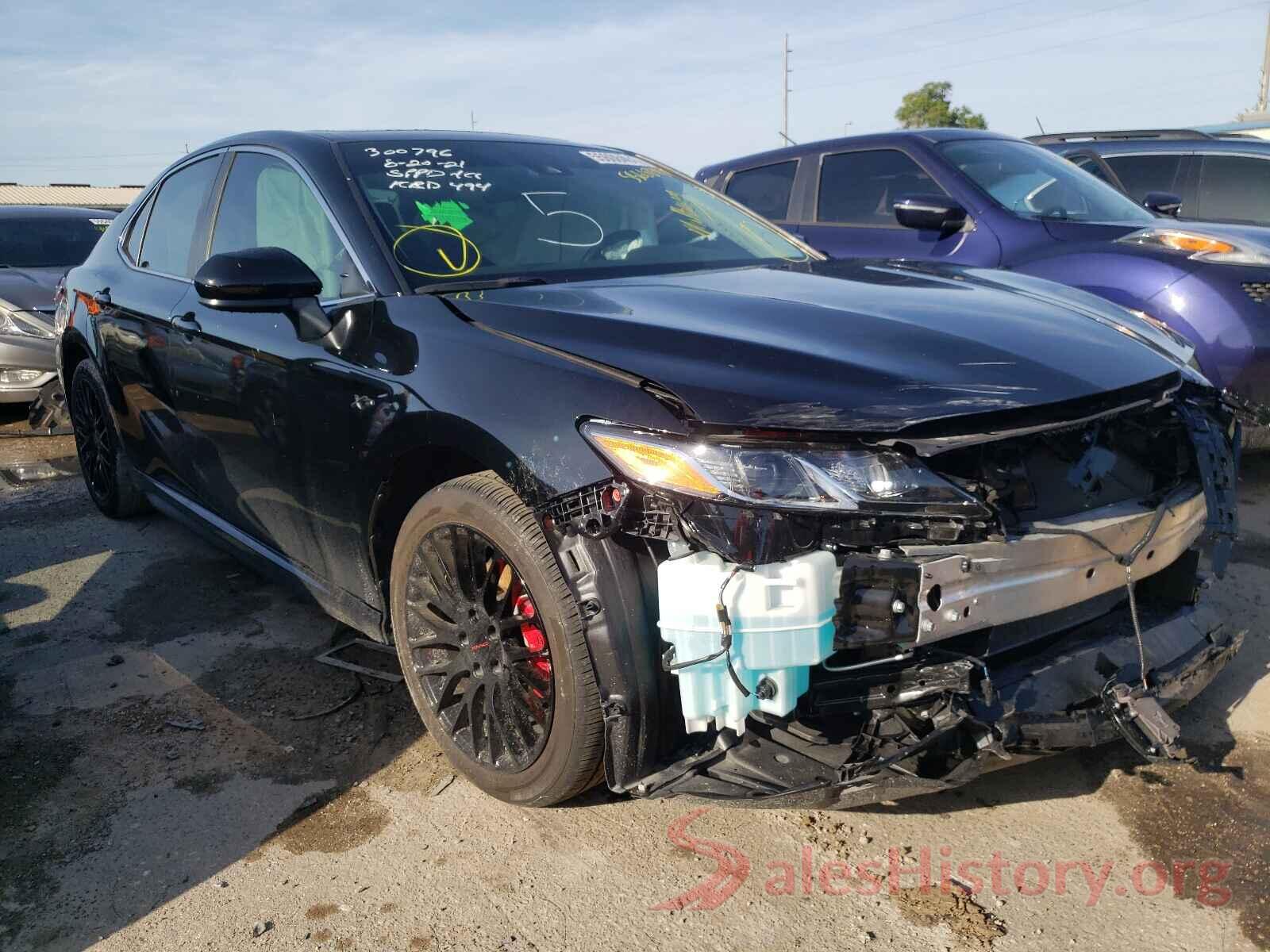 4T1B11HK2KU708839 2019 TOYOTA CAMRY