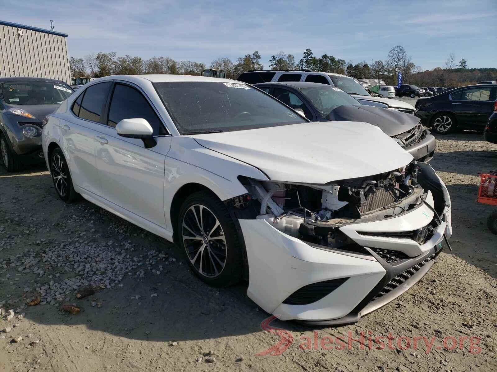 4T1B11HK3JU053170 2018 TOYOTA CAMRY