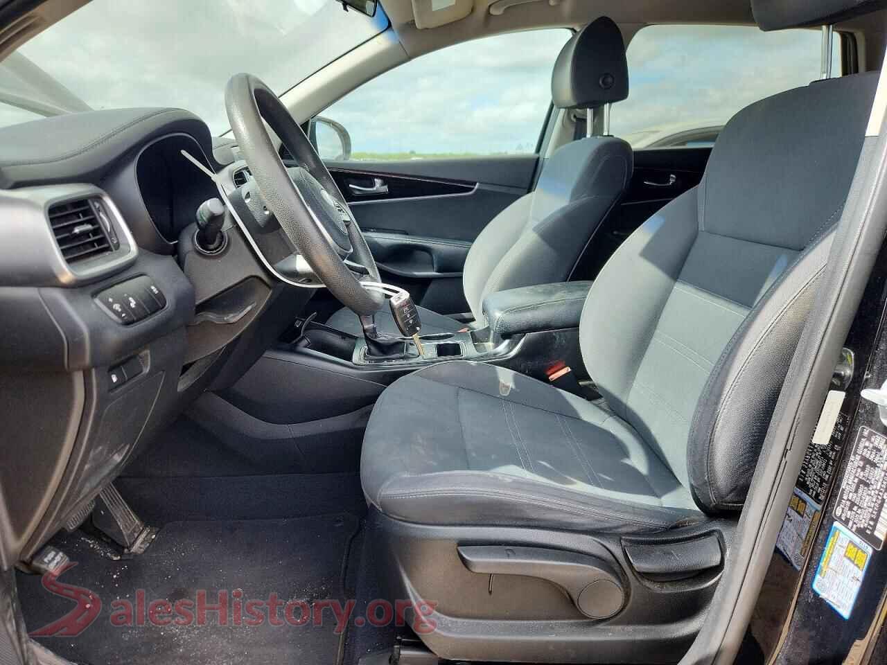 2019 KIA SORENTO VIN 5XYPG4A39KG463522, engine bay