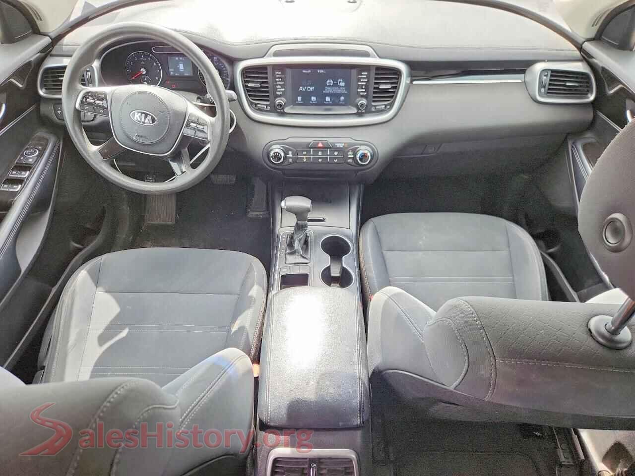 2019 KIA SORENTO VIN 5XYPG4A39KG463522, interior dashboard