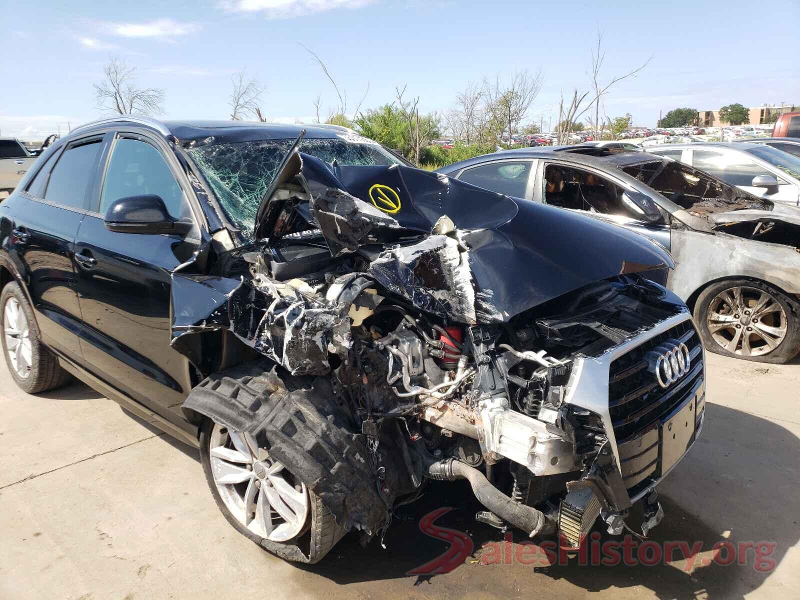 WA1BCCFS8JR015296 2018 AUDI Q3