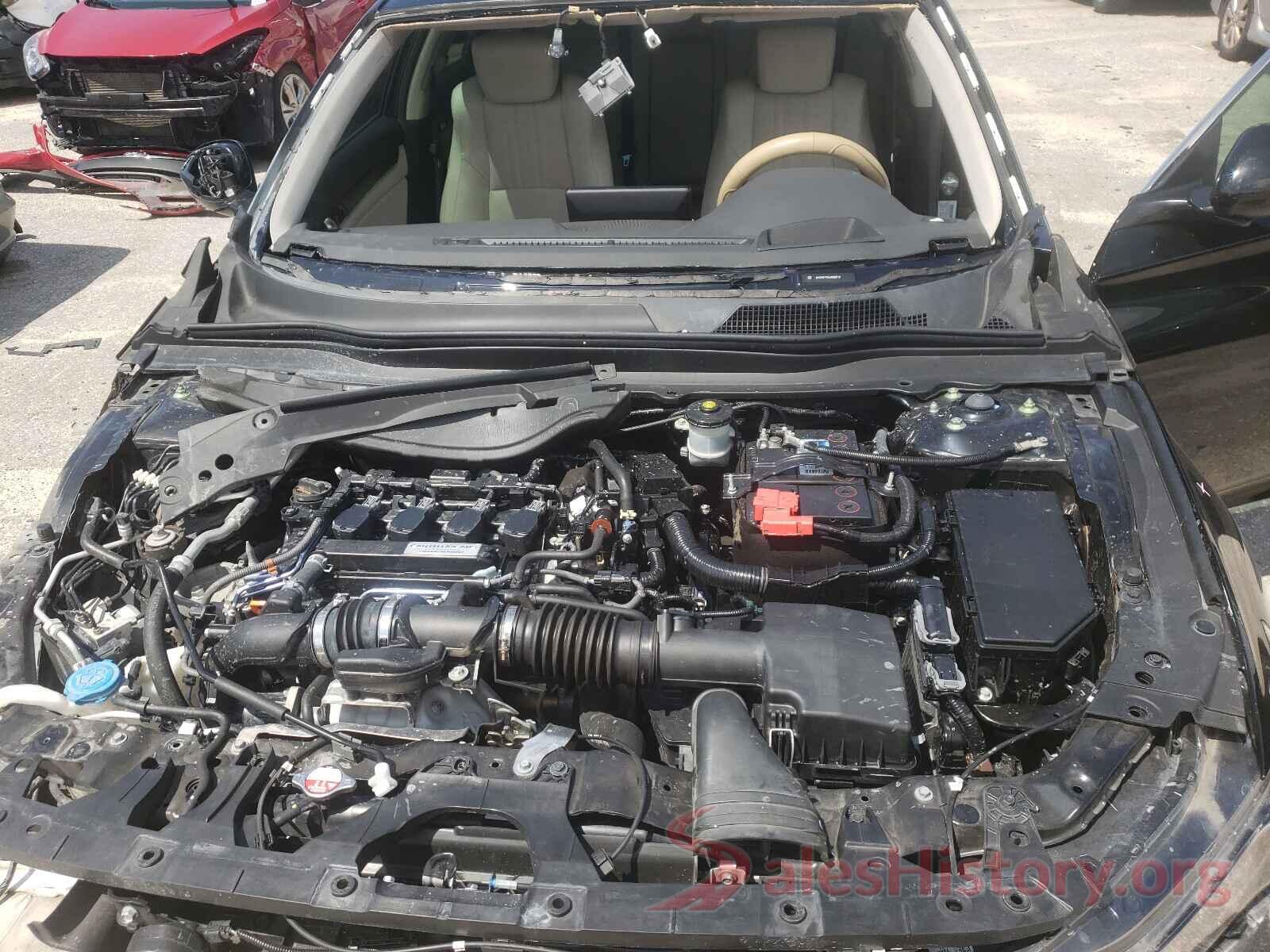 1HGCV1F93JA022713 2018 HONDA ACCORD