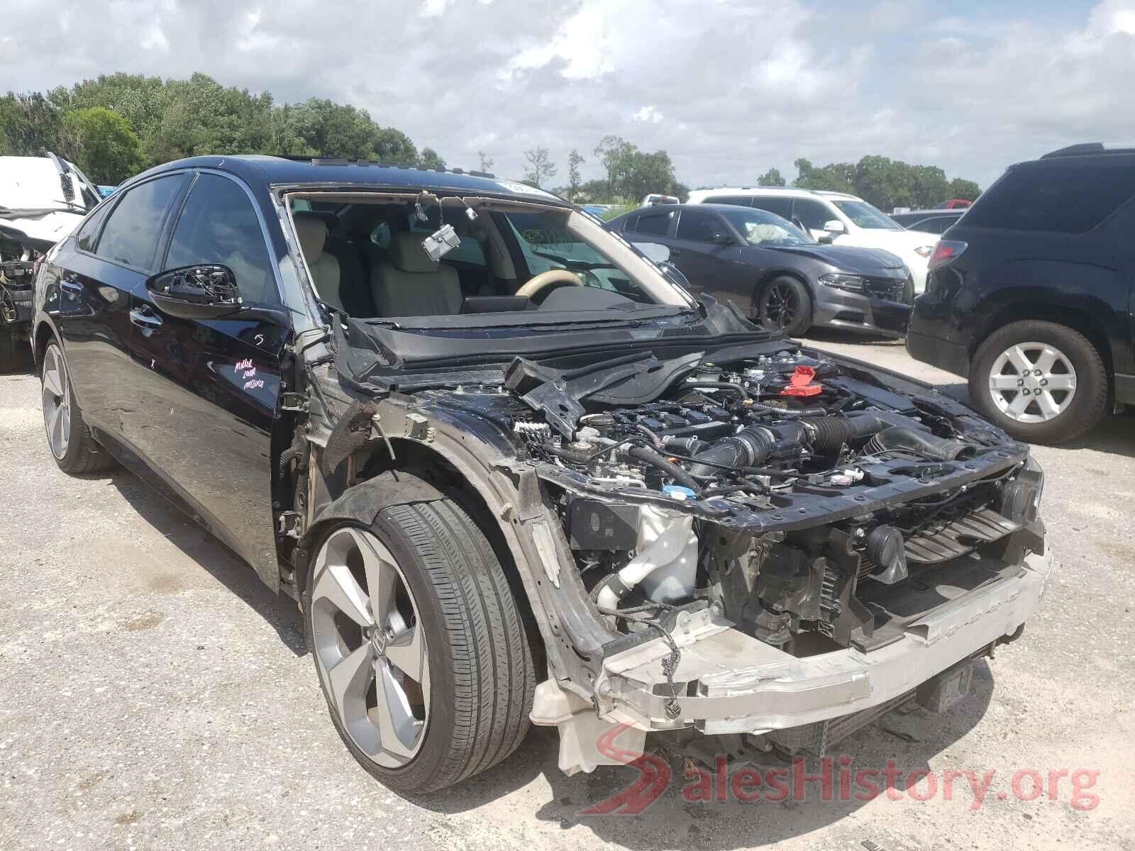 1HGCV1F93JA022713 2018 HONDA ACCORD