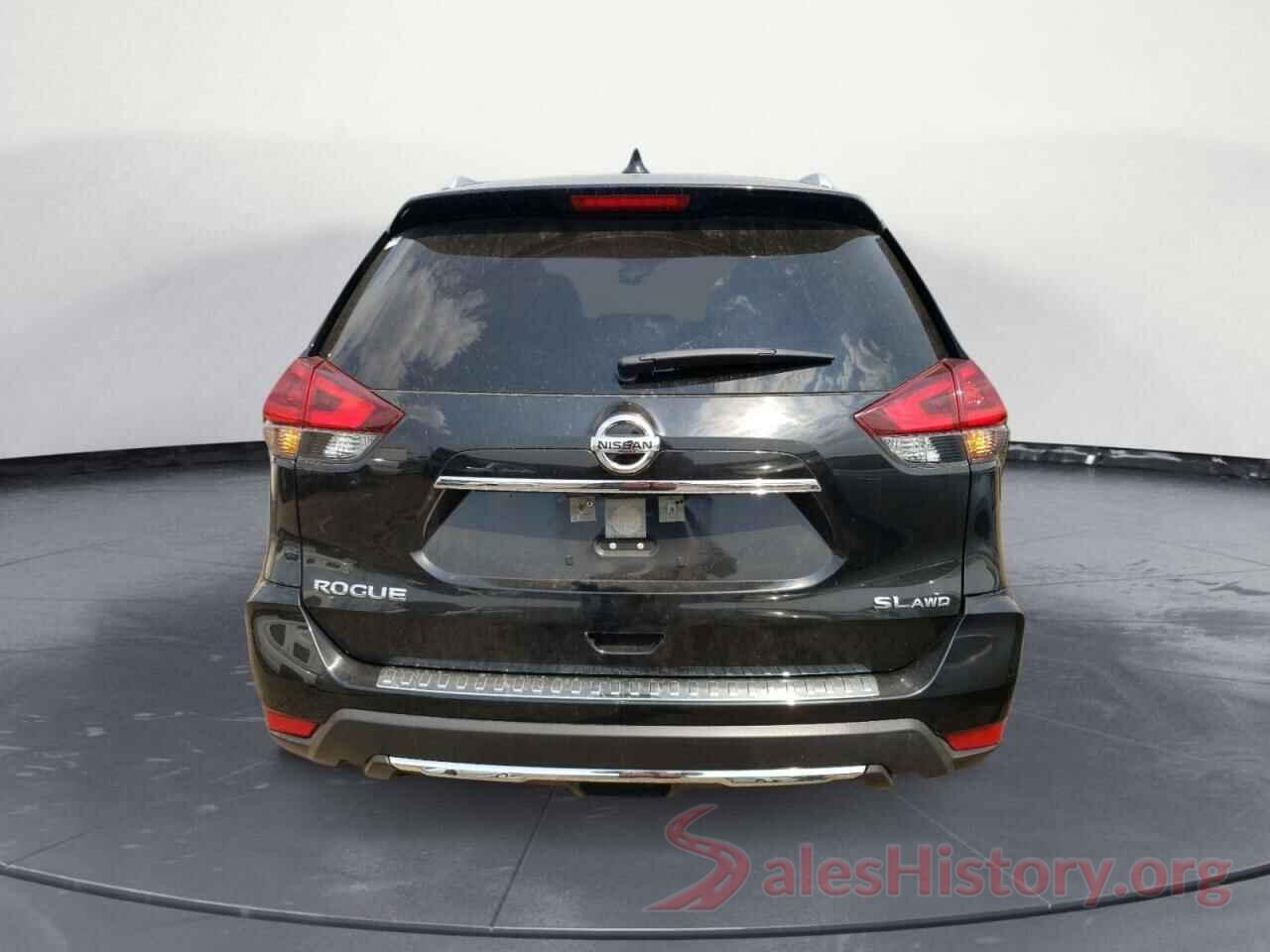 JN8AT2MVXJW306266 2018 NISSAN ROGUE