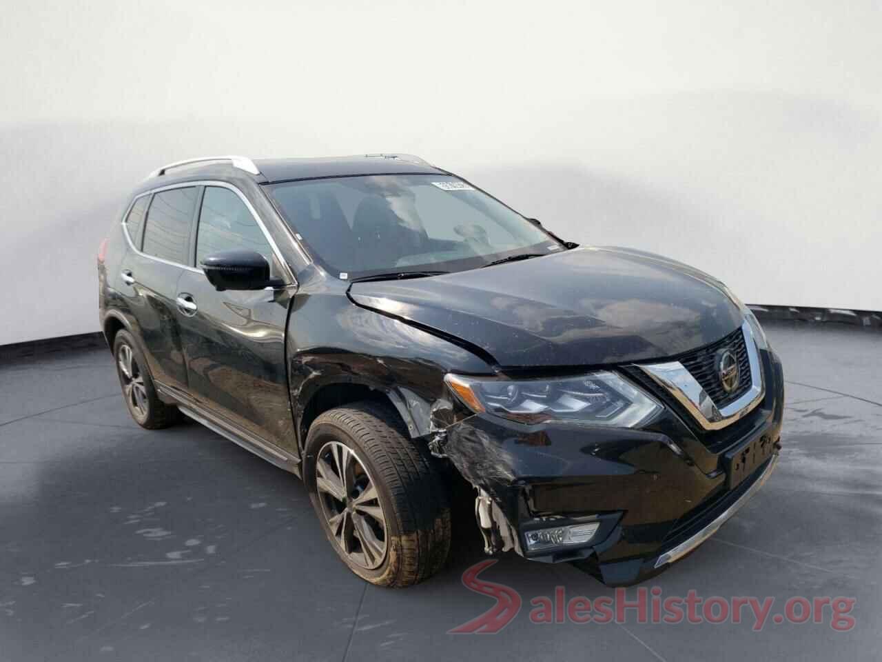 JN8AT2MVXJW306266 2018 NISSAN ROGUE