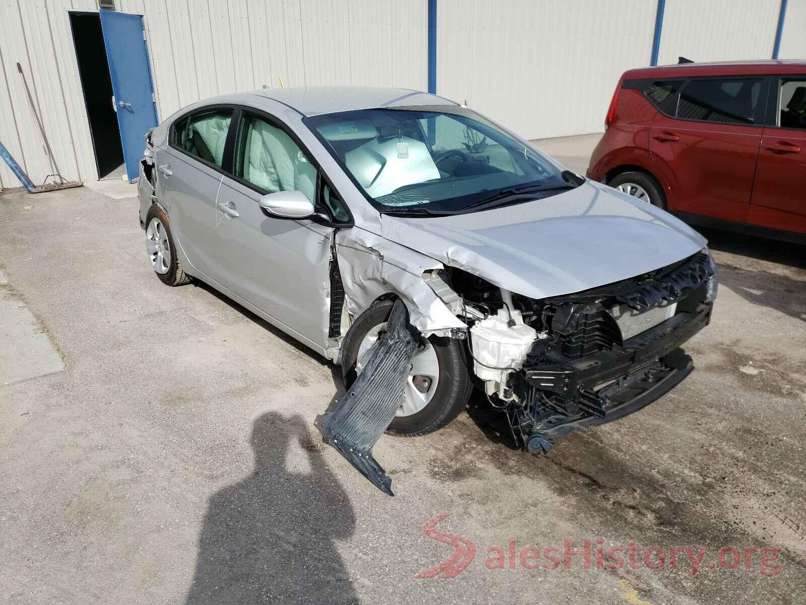 3KPFL4A7XHE111596 2017 KIA FORTE