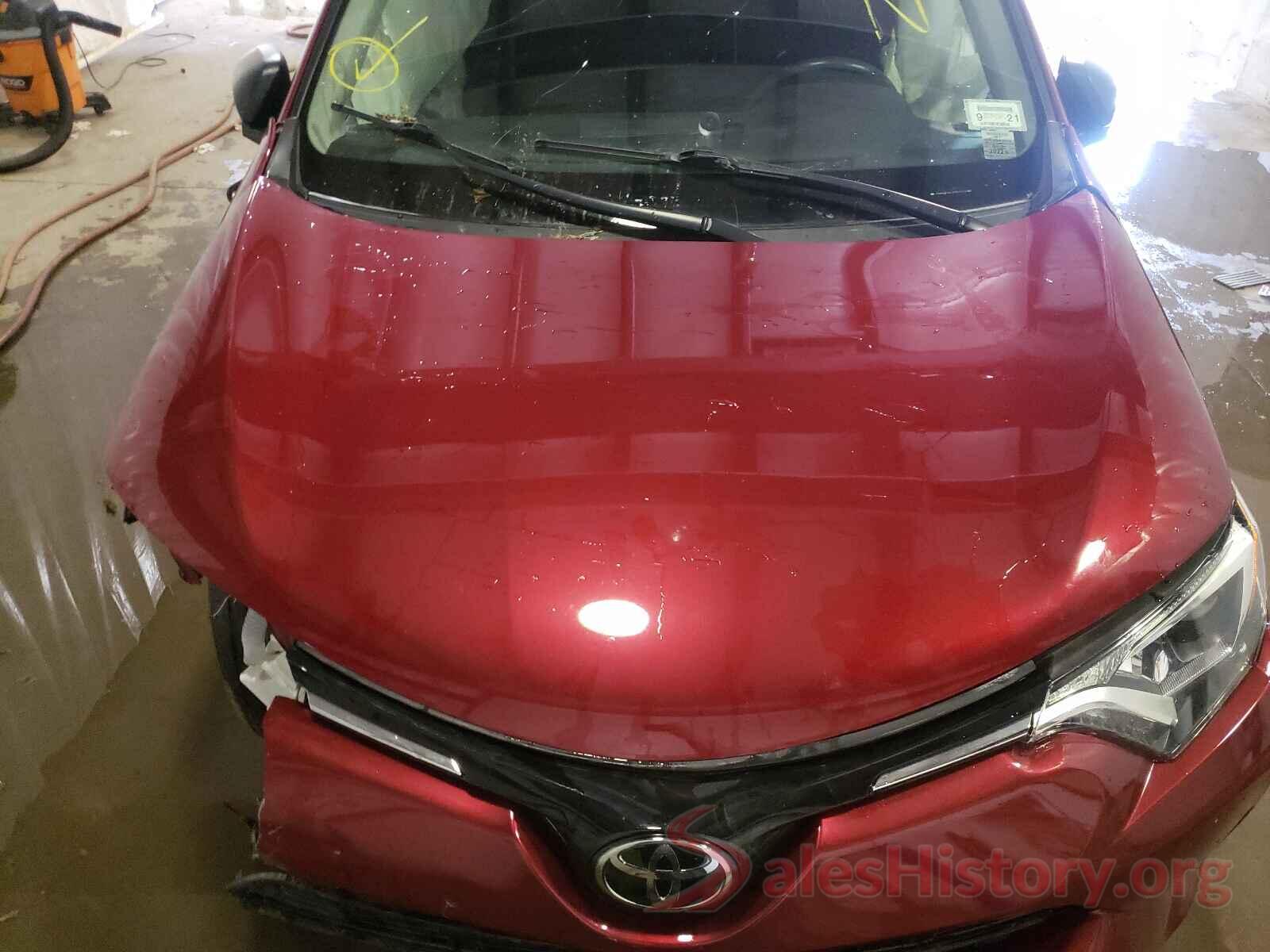 JTMBFREV5JD227212 2018 TOYOTA RAV4