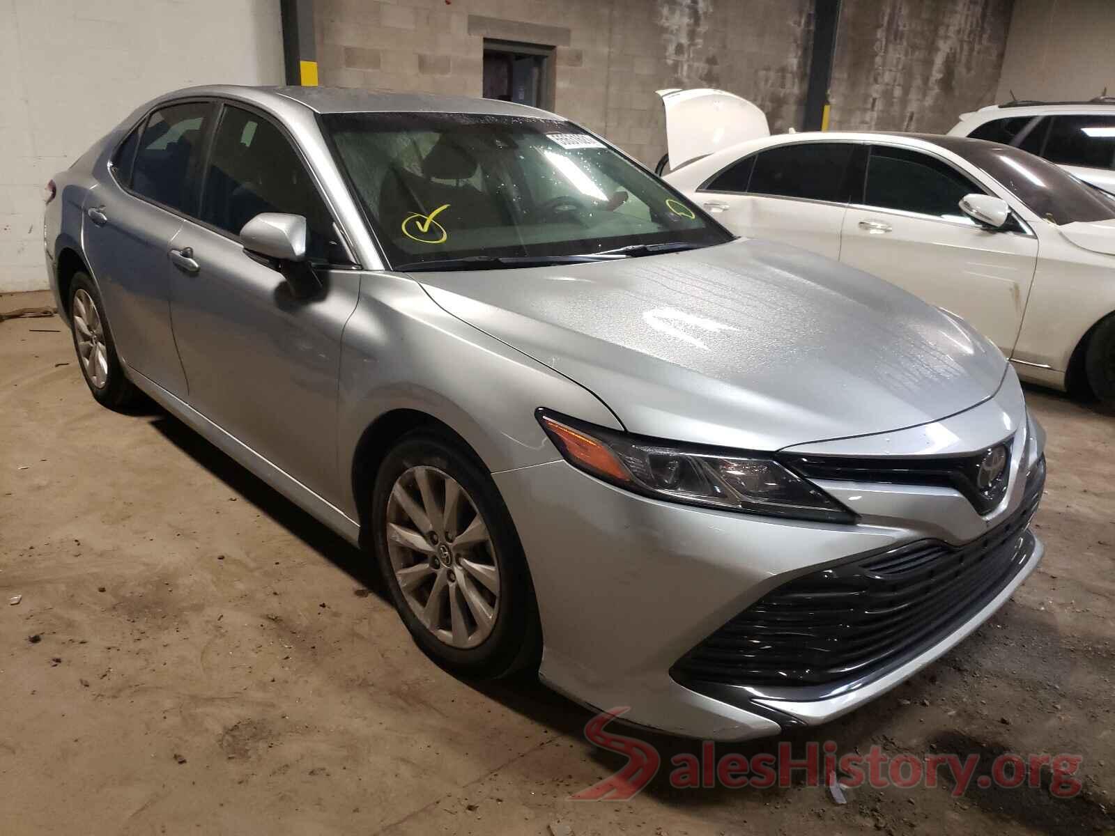 4T1B11HK0JU654049 2018 TOYOTA CAMRY