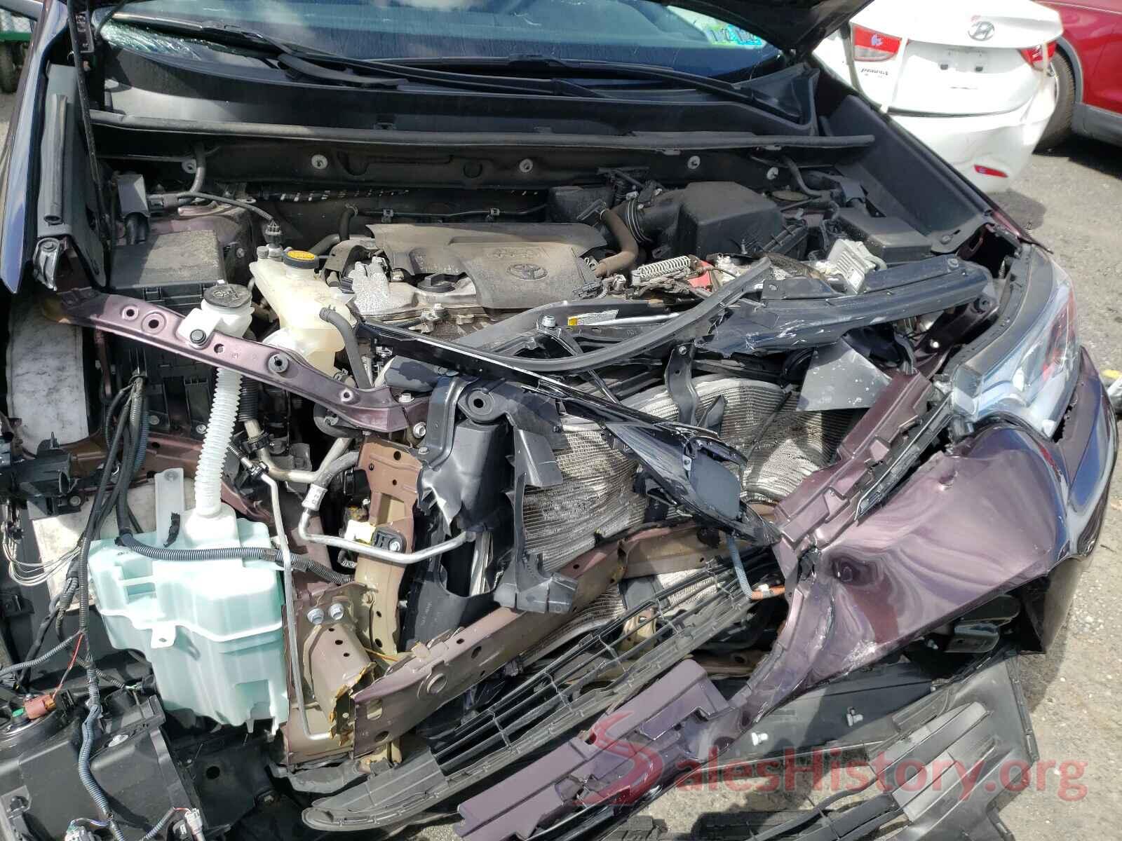 2T3RFREVXHW670287 2017 TOYOTA RAV4