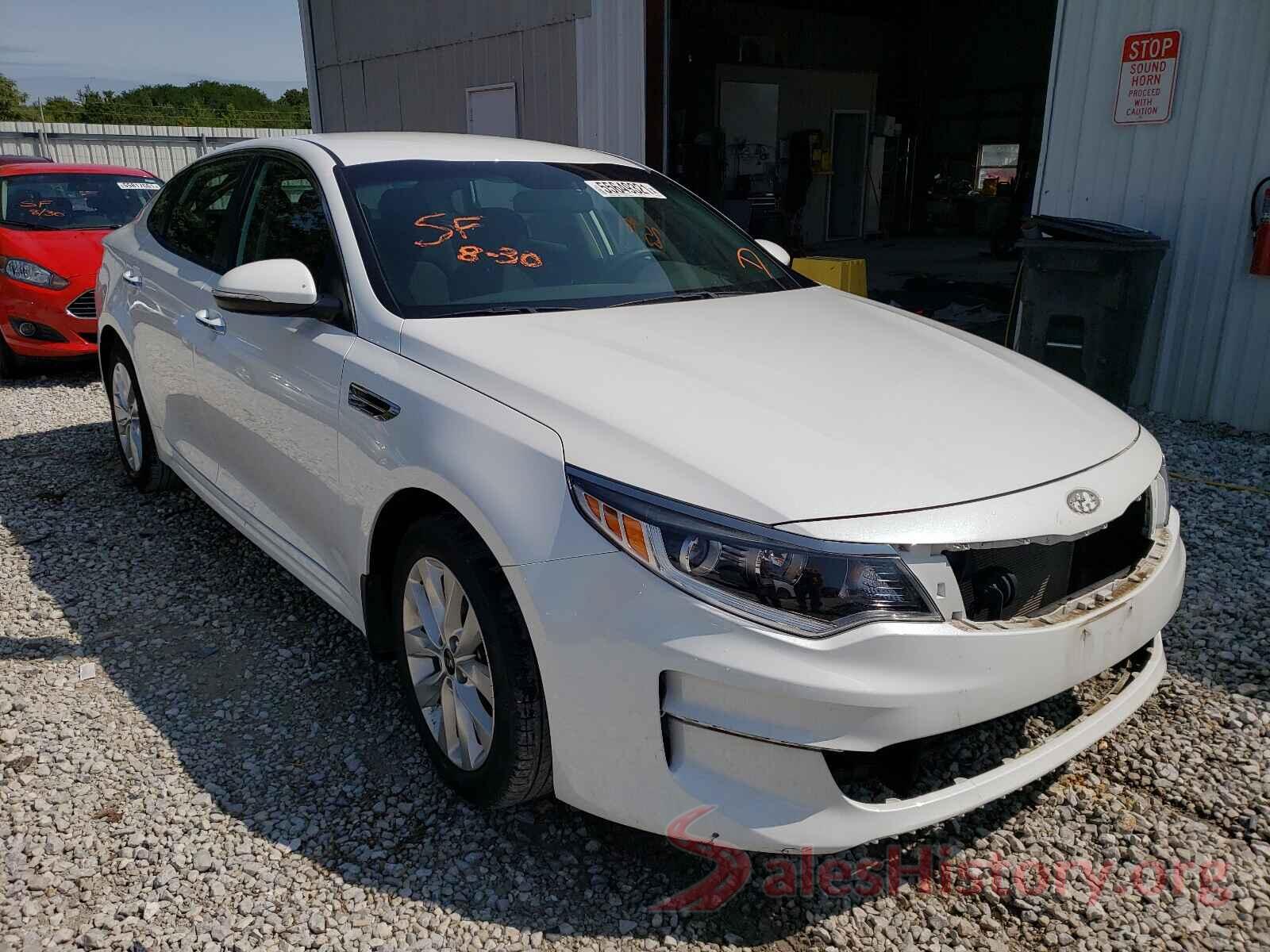 5XXGT4L38JG257474 2018 KIA OPTIMA