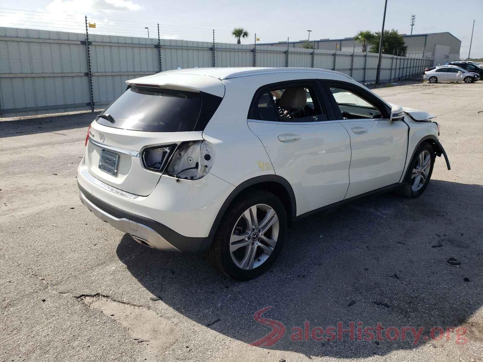 WDCTG4EB2JJ432699 2018 MERCEDES-BENZ GLA-CLASS