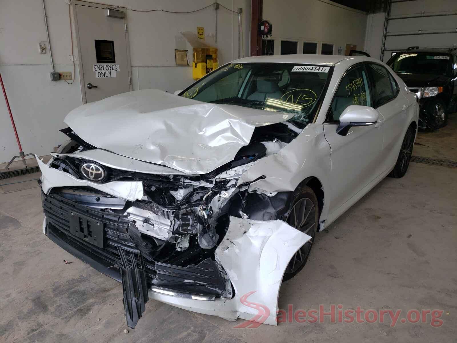 4T1F11BK6MU033509 2021 TOYOTA CAMRY