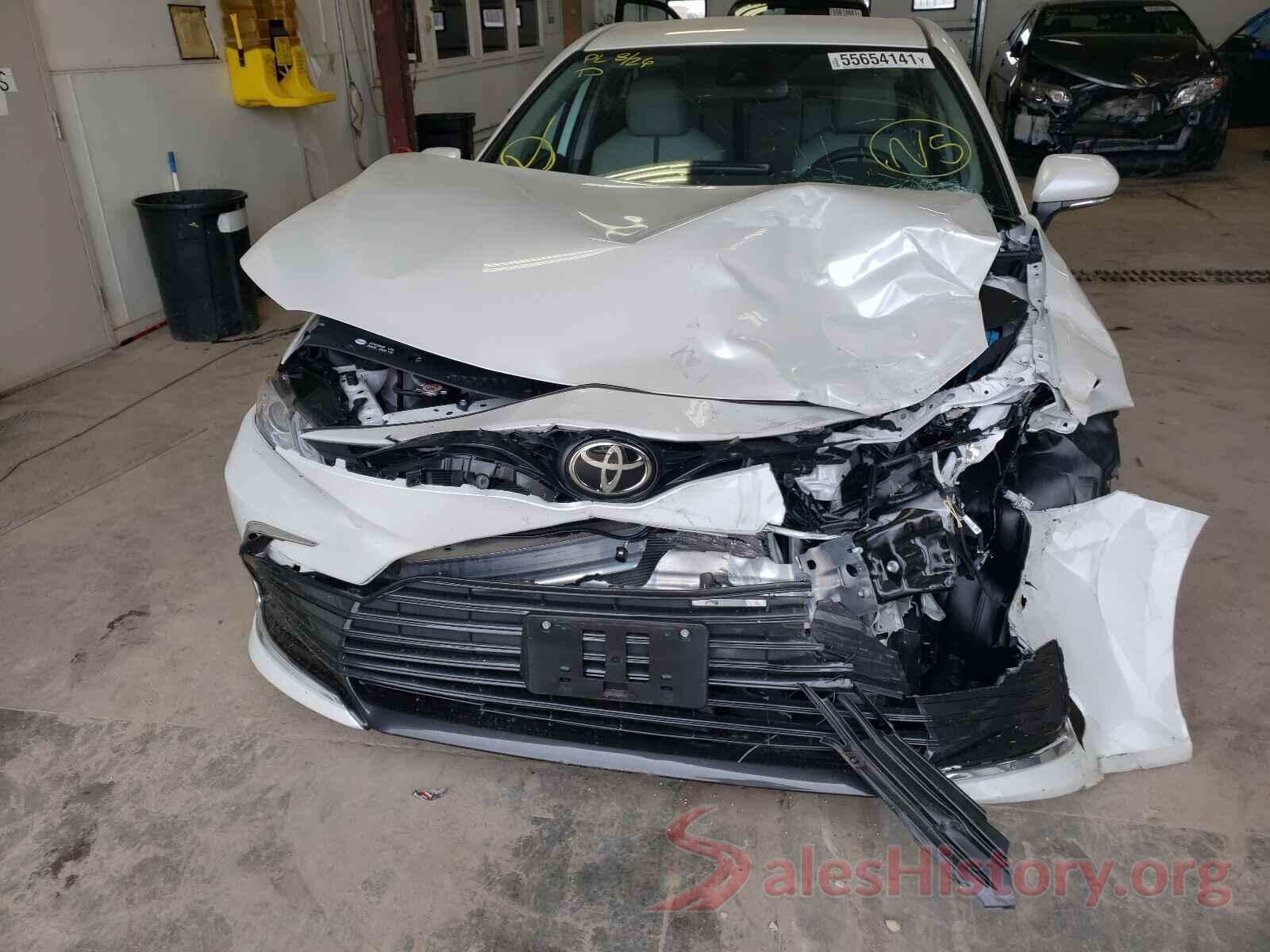 4T1F11BK6MU033509 2021 TOYOTA CAMRY