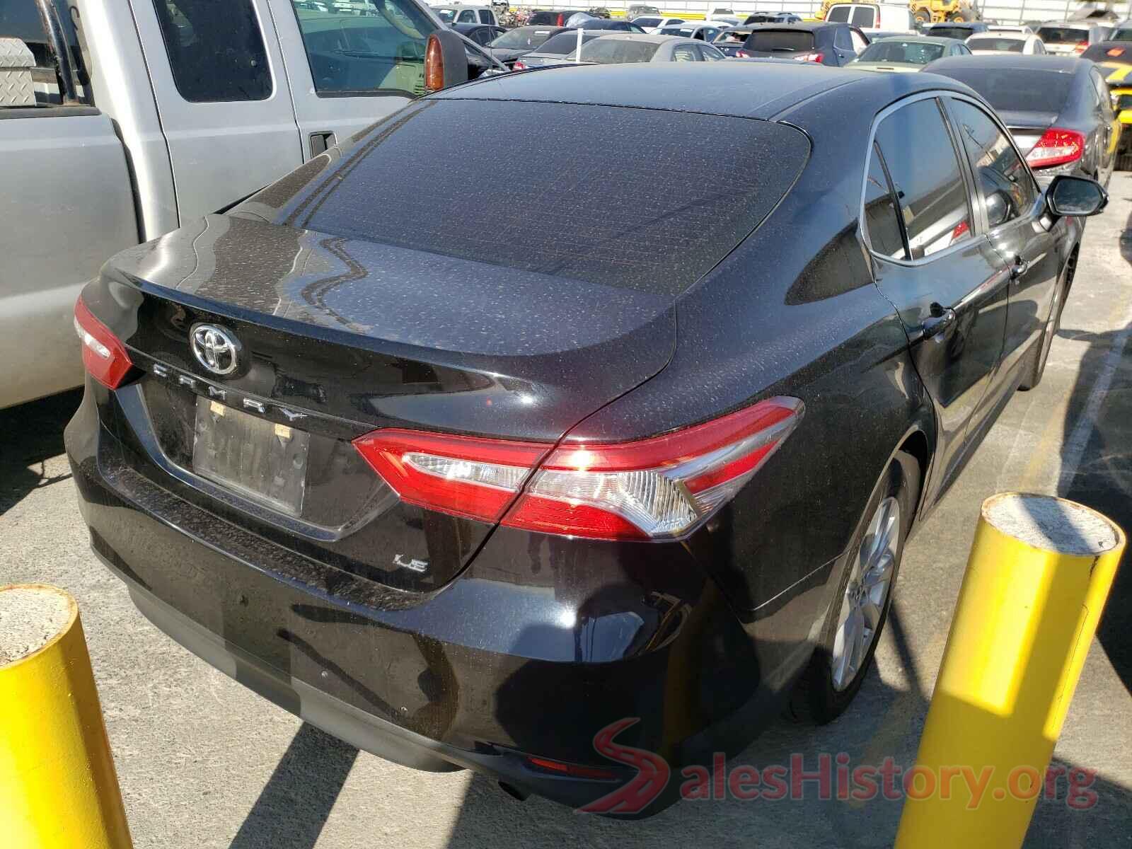 JTNB11HK5J3020676 2018 TOYOTA CAMRY