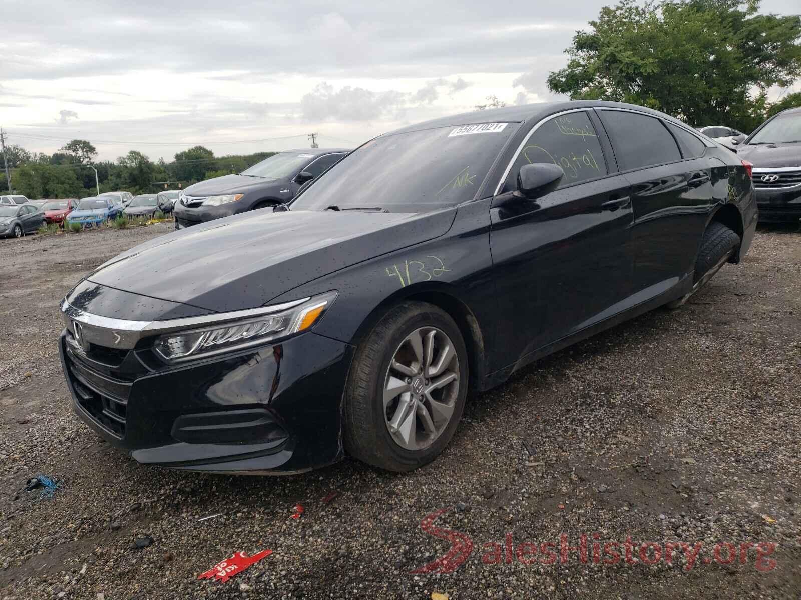 1HGCV1F18JA084117 2018 HONDA ACCORD