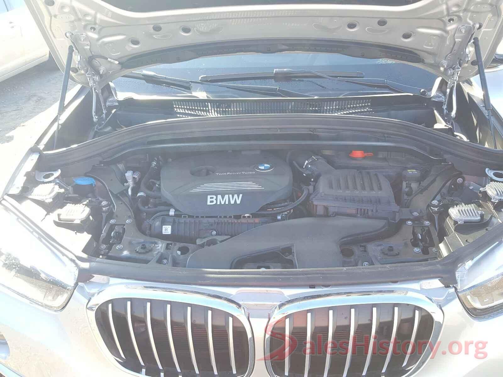 WBXHU7C51K3H45158 2019 BMW X1