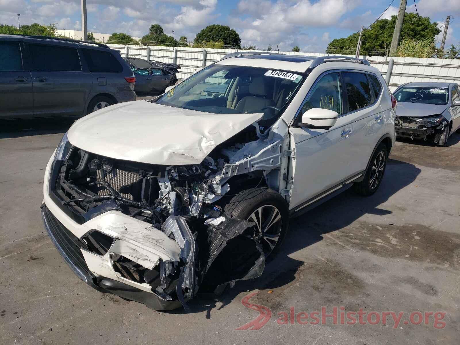 JN8AT2MT7JW460562 2018 NISSAN ROGUE