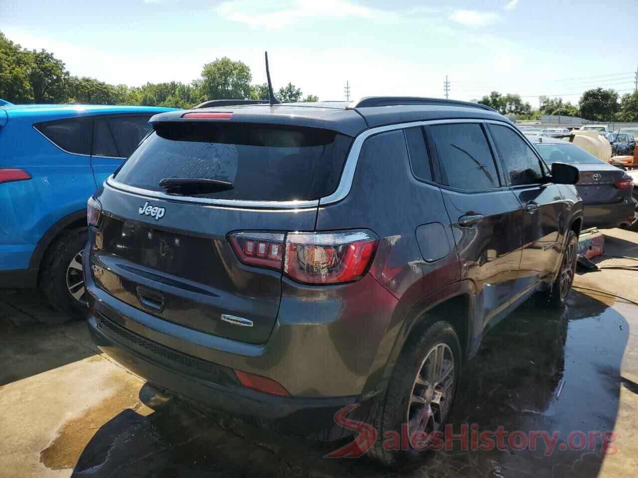 3C4NJDBB4JT112068 2018 JEEP COMPASS