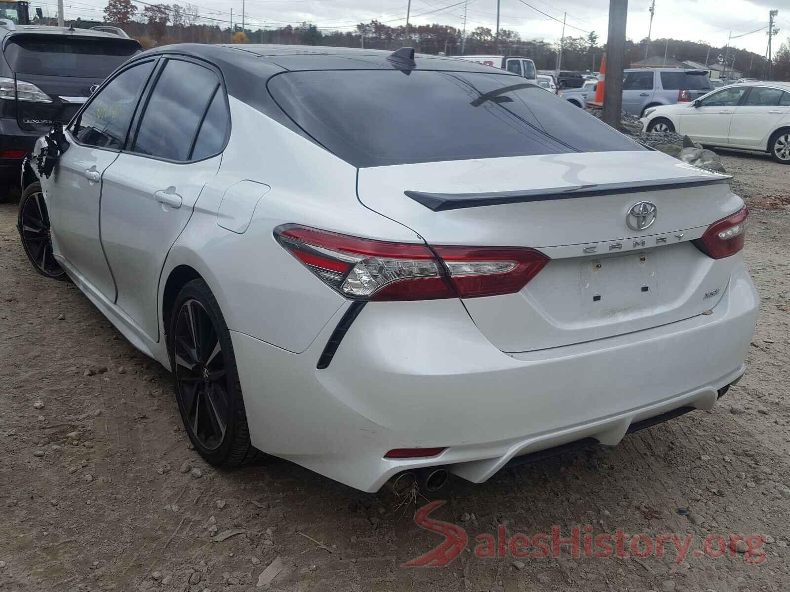 4T1B61HK2KU215437 2019 TOYOTA CAMRY