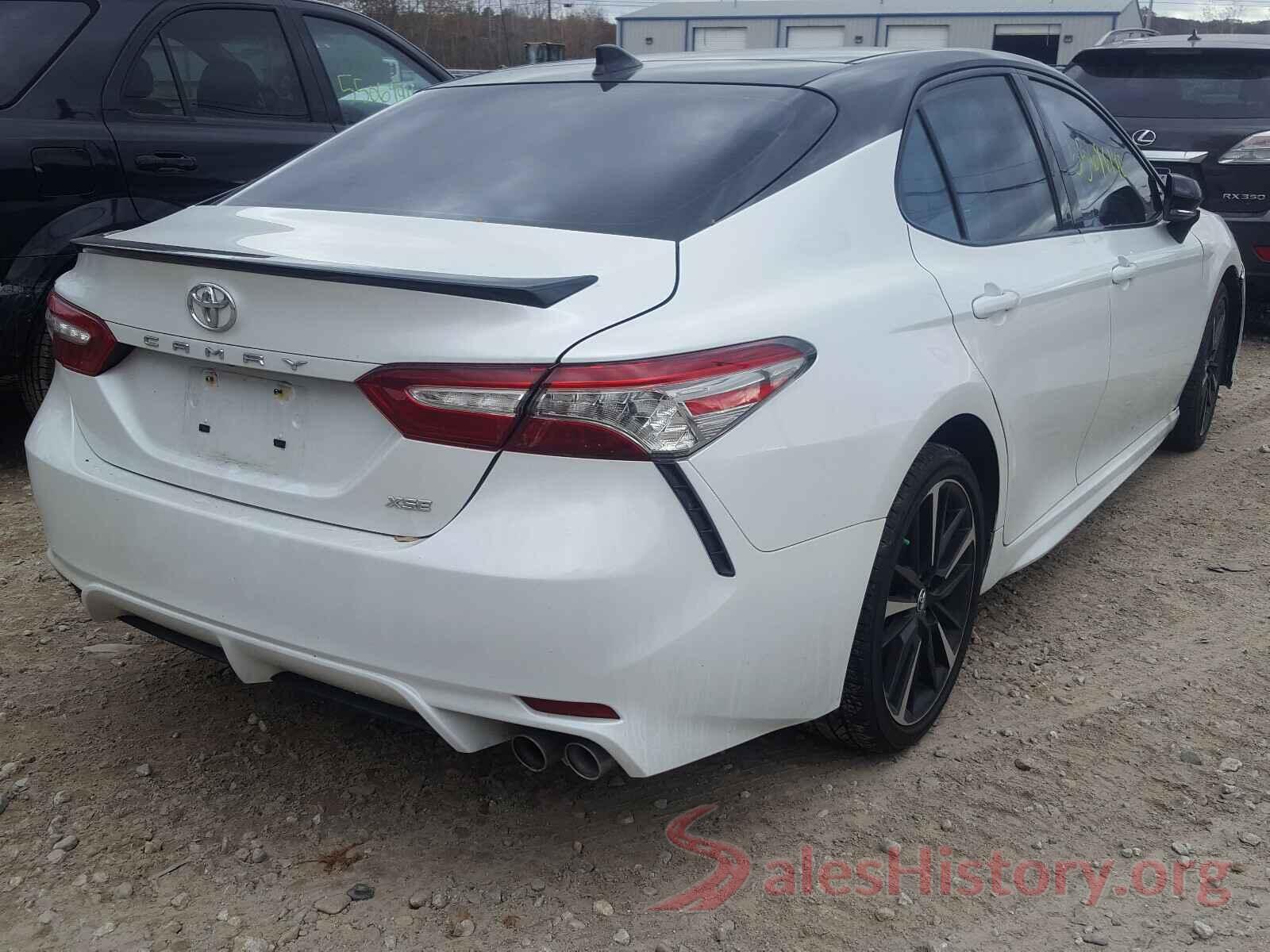 4T1B61HK2KU215437 2019 TOYOTA CAMRY