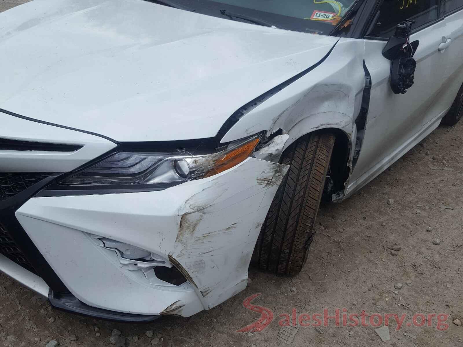 4T1B61HK2KU215437 2019 TOYOTA CAMRY