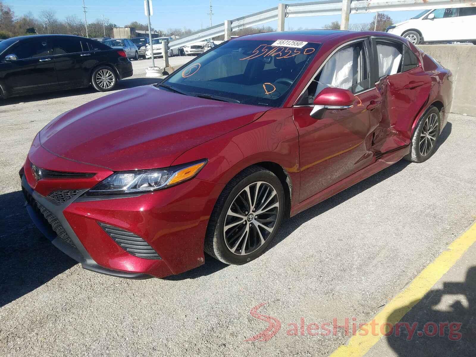 4T1B11HK0JU545929 2018 TOYOTA CAMRY