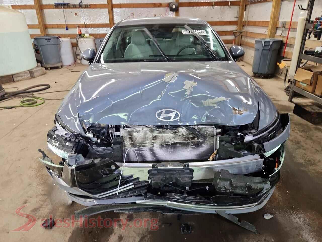 2025 HYUNDAI SONATA VIN KMHL64JA6SA471508, rear view