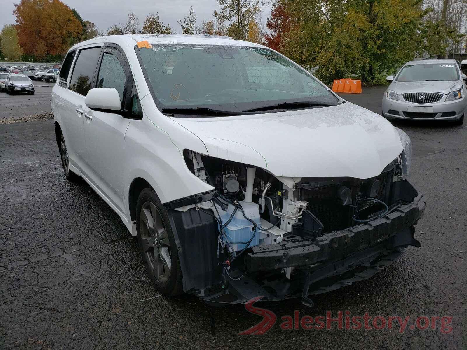 5TDXZ3DC2JS927168 2018 TOYOTA SIENNA