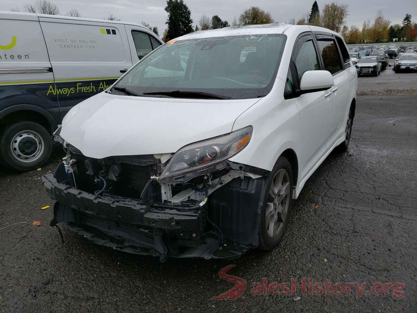 5TDXZ3DC2JS927168 2018 TOYOTA SIENNA