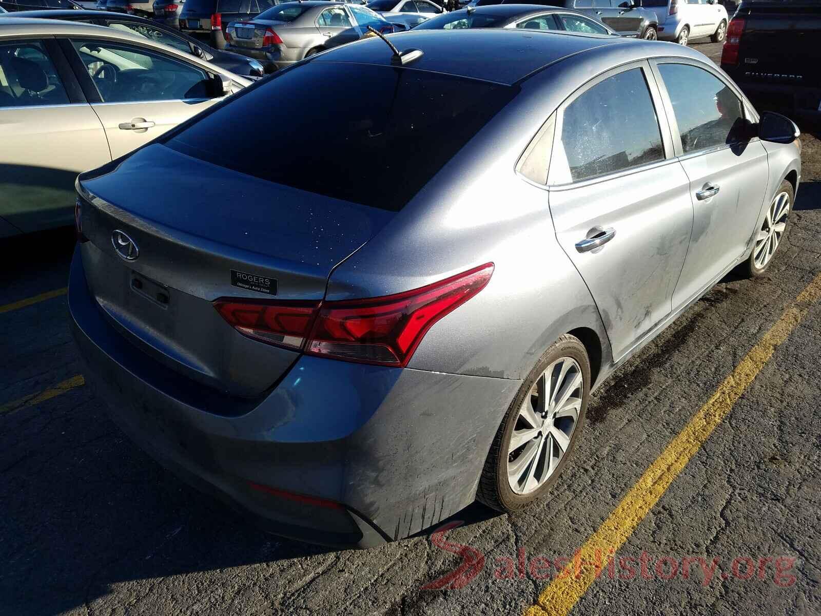 3KPC34A31JE026880 2018 HYUNDAI ACCENT