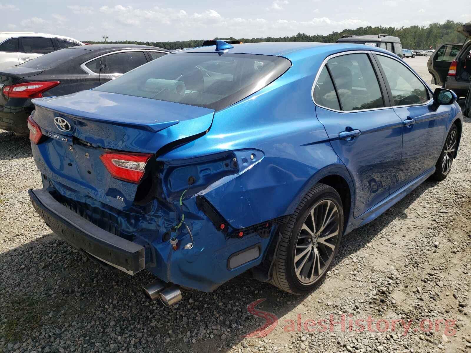 4T1B11HK3KU240104 2019 TOYOTA CAMRY