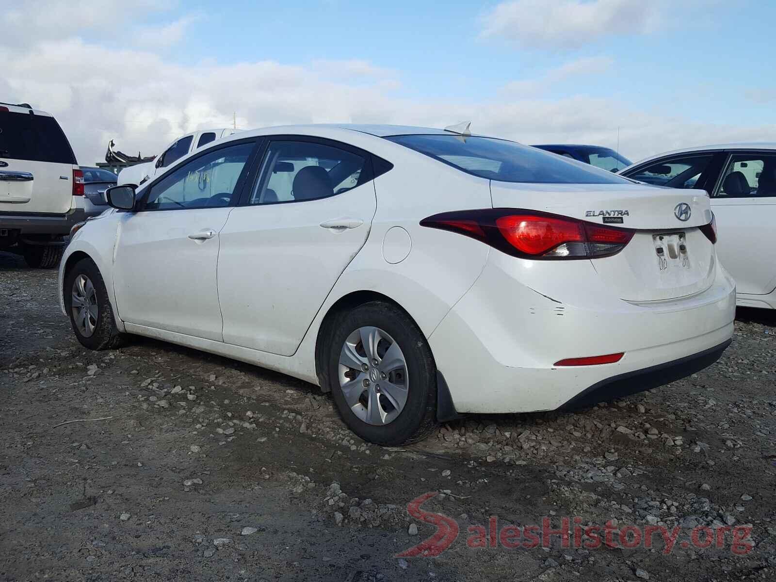 5NPDH4AE4GH726856 2016 HYUNDAI ELANTRA