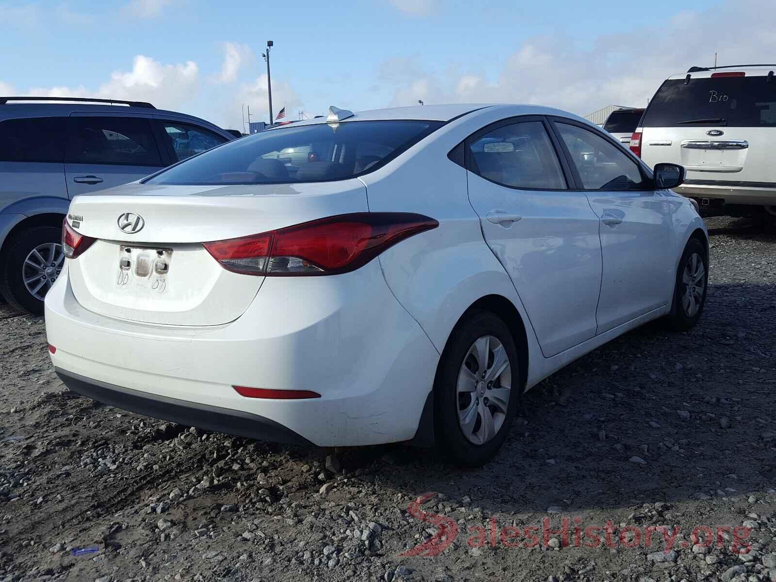 5NPDH4AE4GH726856 2016 HYUNDAI ELANTRA