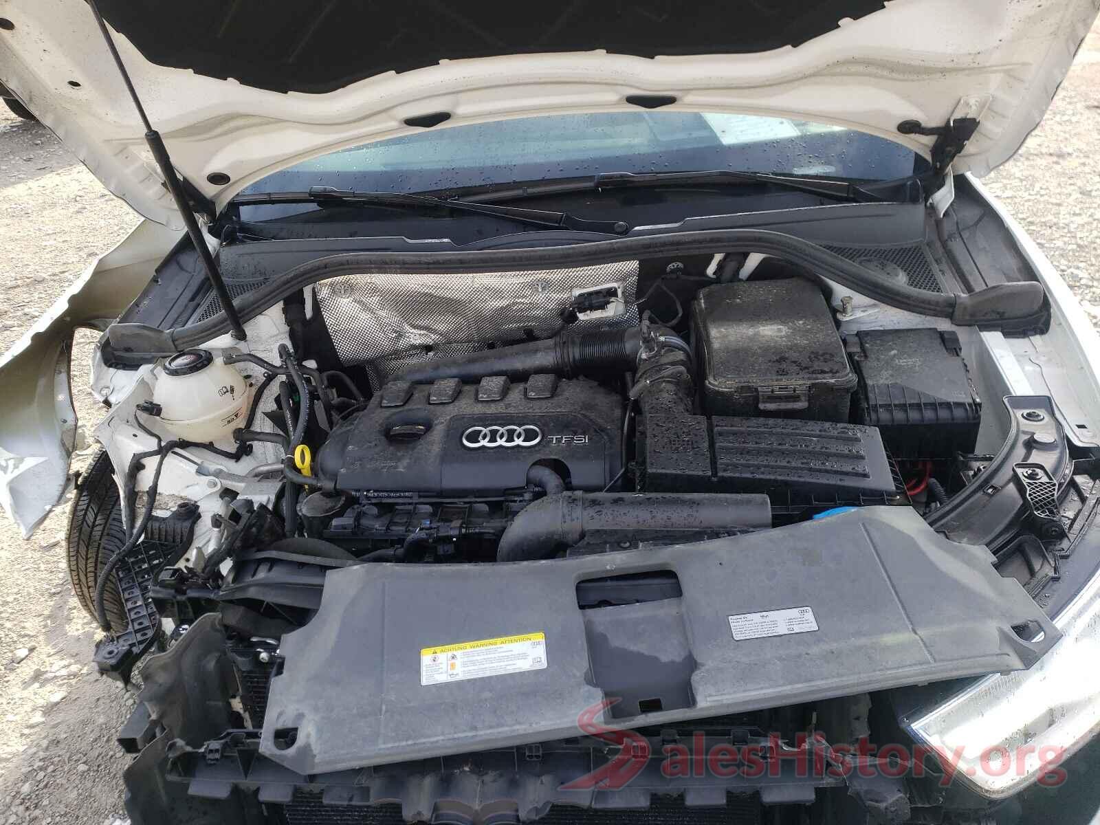 WA1ECCFS8JR025534 2018 AUDI Q3