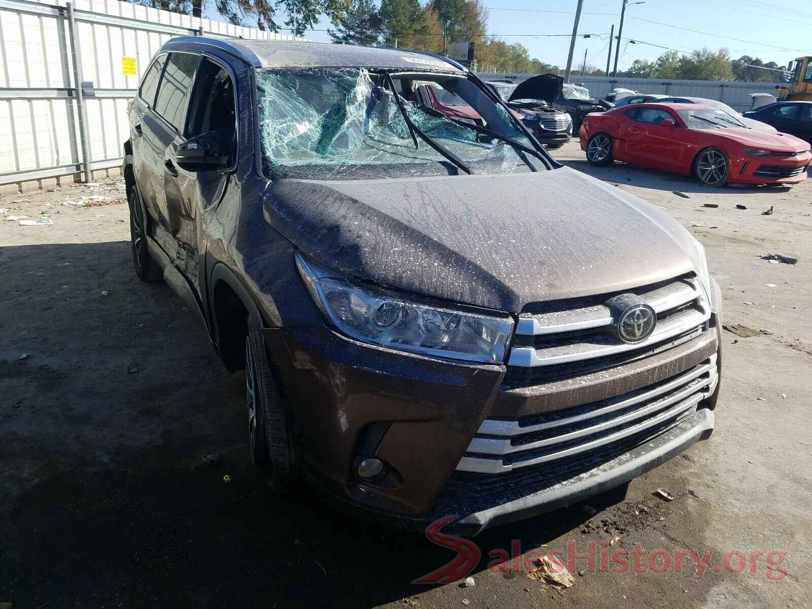 5TDKZRFH2JS261886 2018 TOYOTA HIGHLANDER