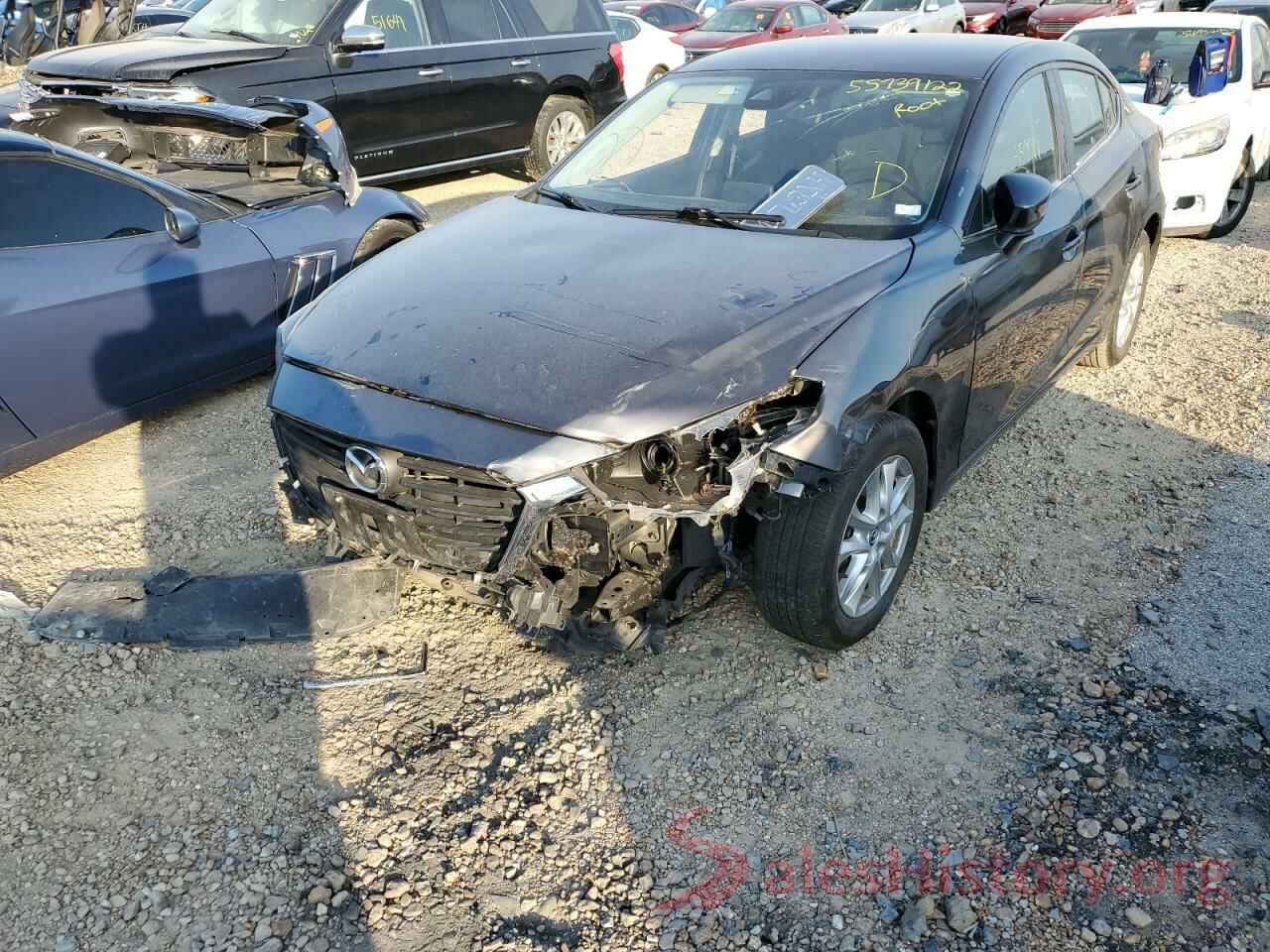 3MZBN1U79JM160218 2018 MAZDA 3