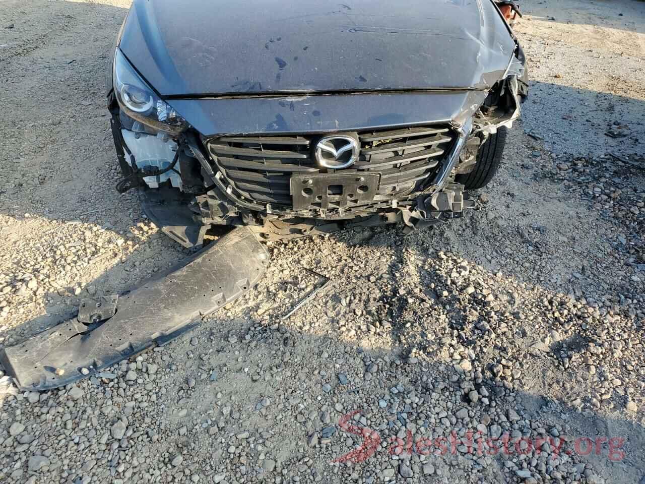 3MZBN1U79JM160218 2018 MAZDA 3