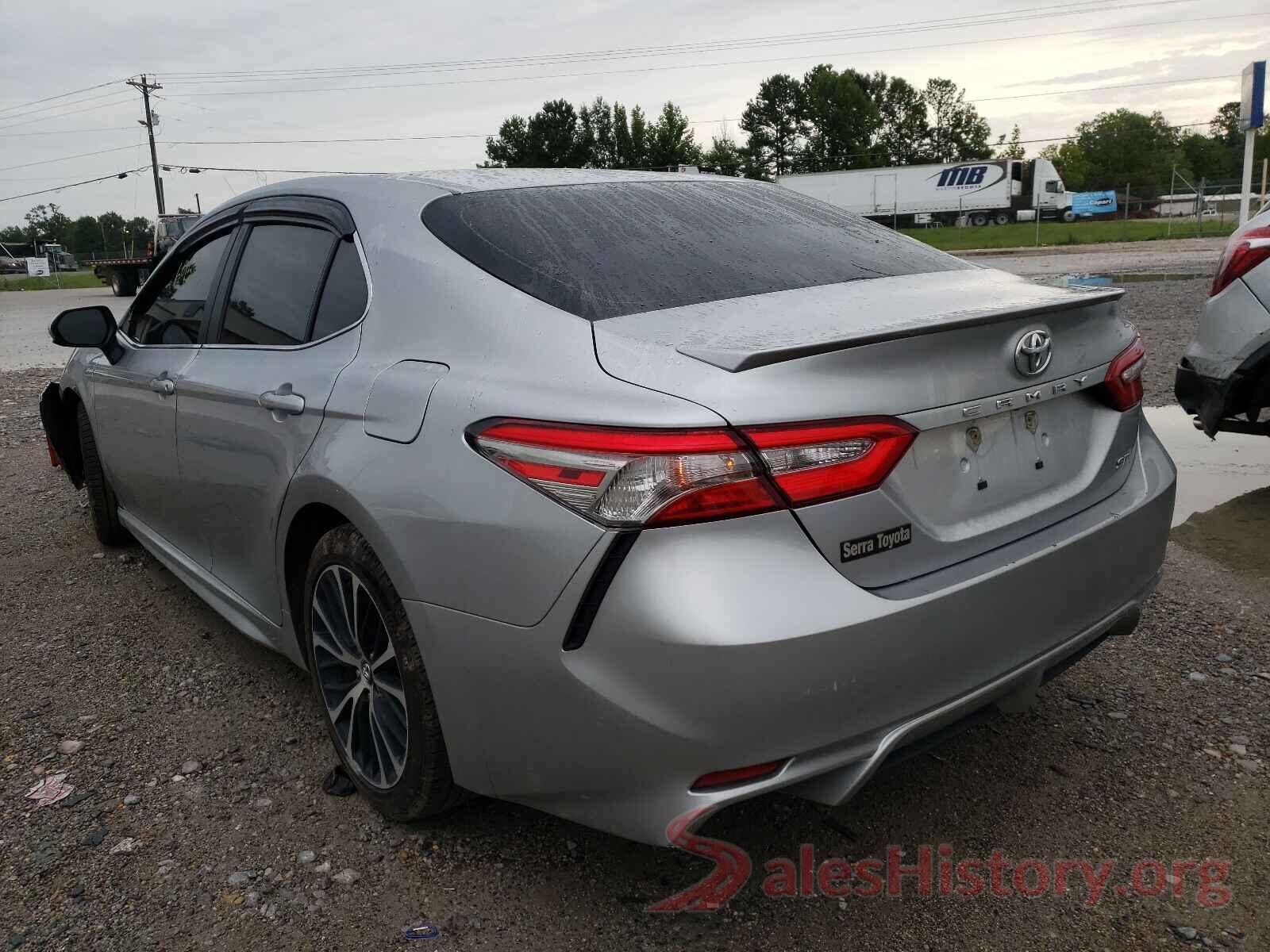 4T1B11HKXJU091639 2018 TOYOTA CAMRY