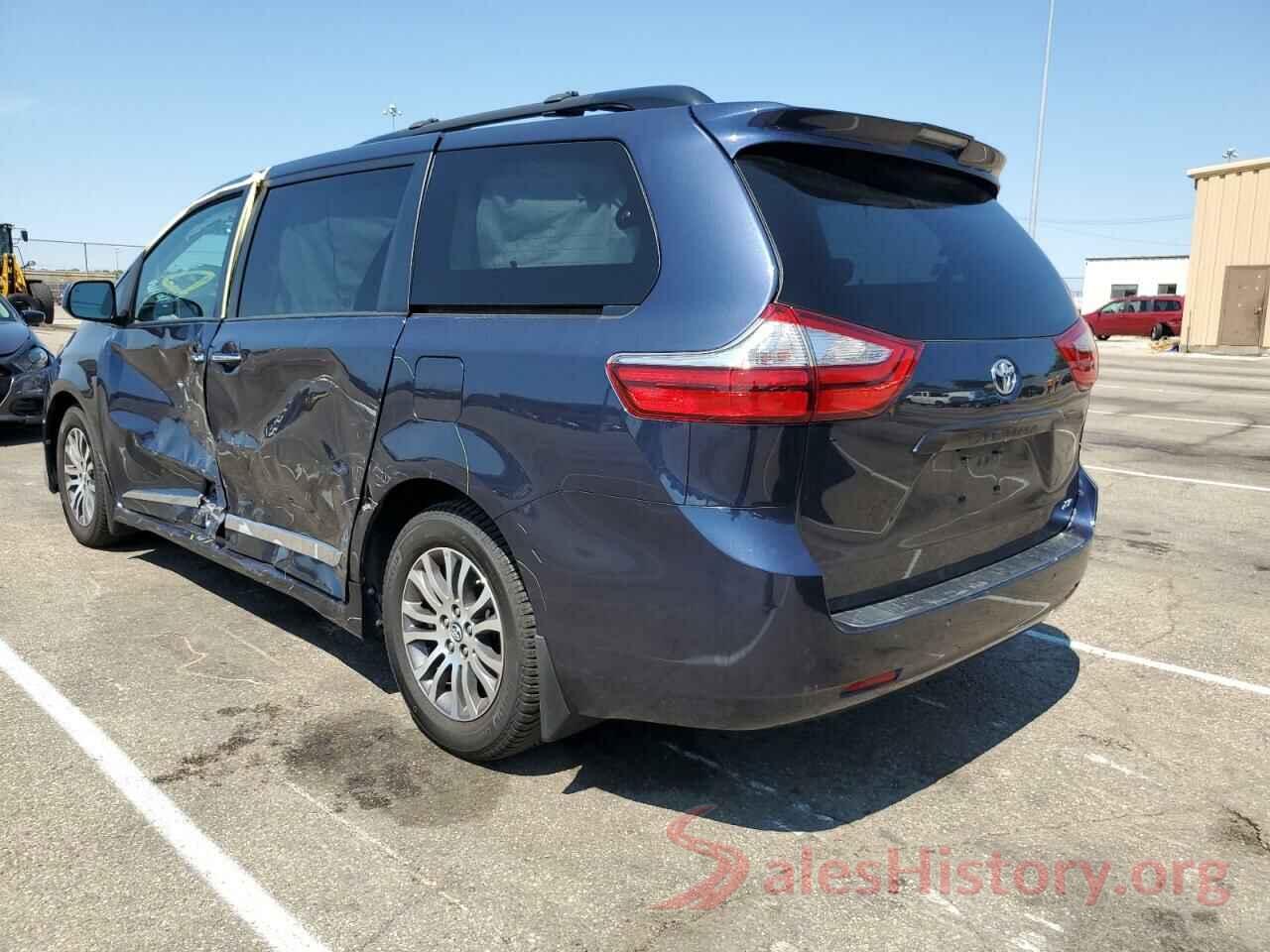 5TDYZ3DC6JS943555 2018 TOYOTA SIENNA