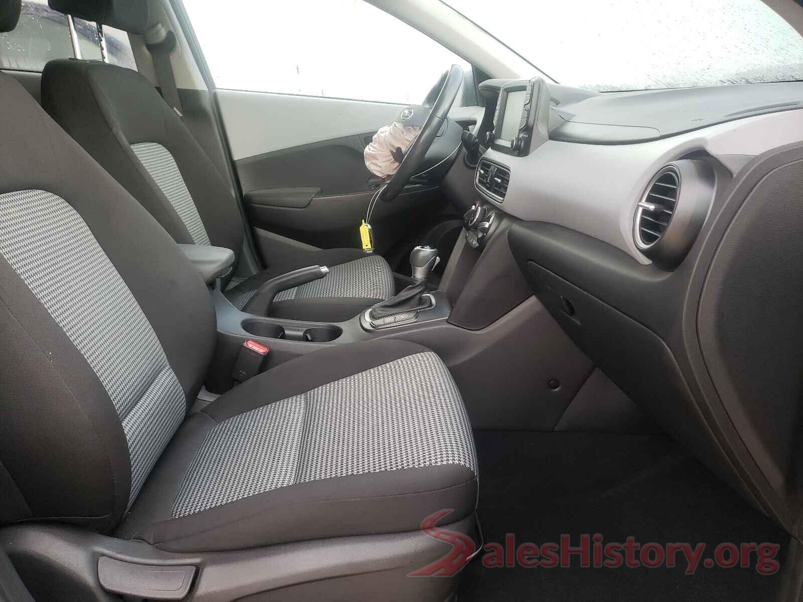 KM8K22AA5JU151685 2018 HYUNDAI KONA