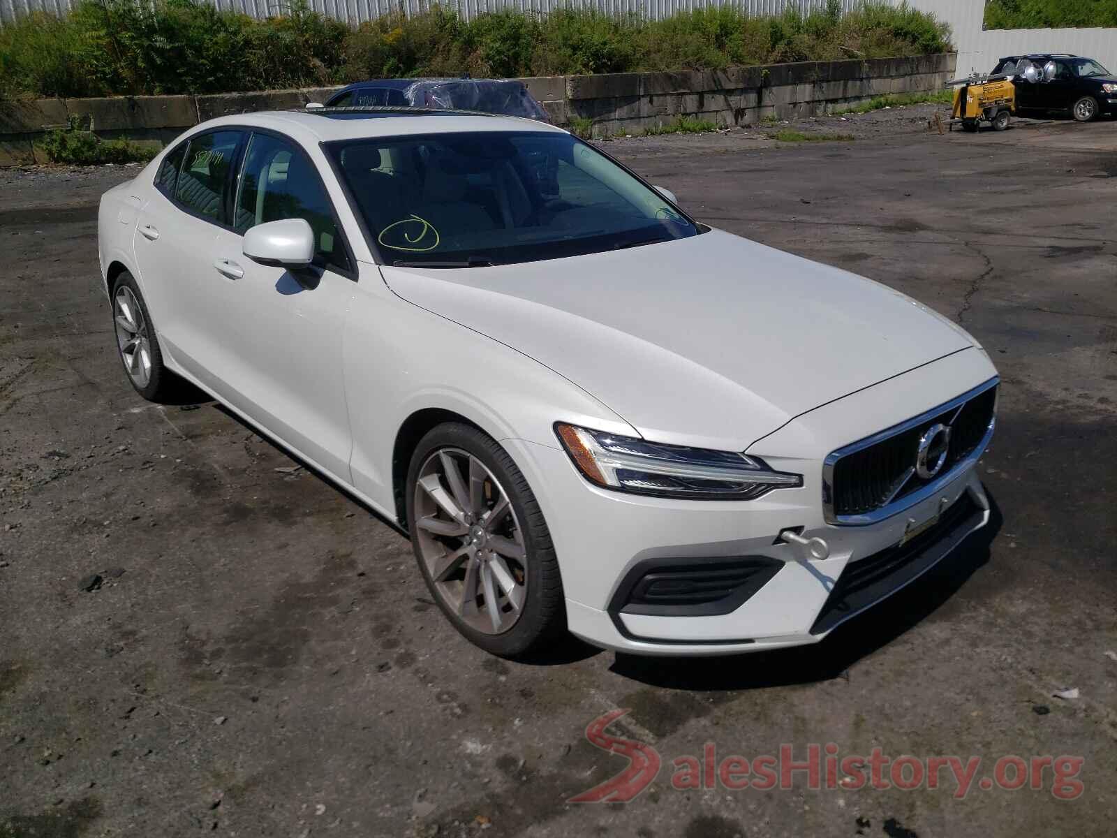 7JR102FK6KG012318 2019 VOLVO S60