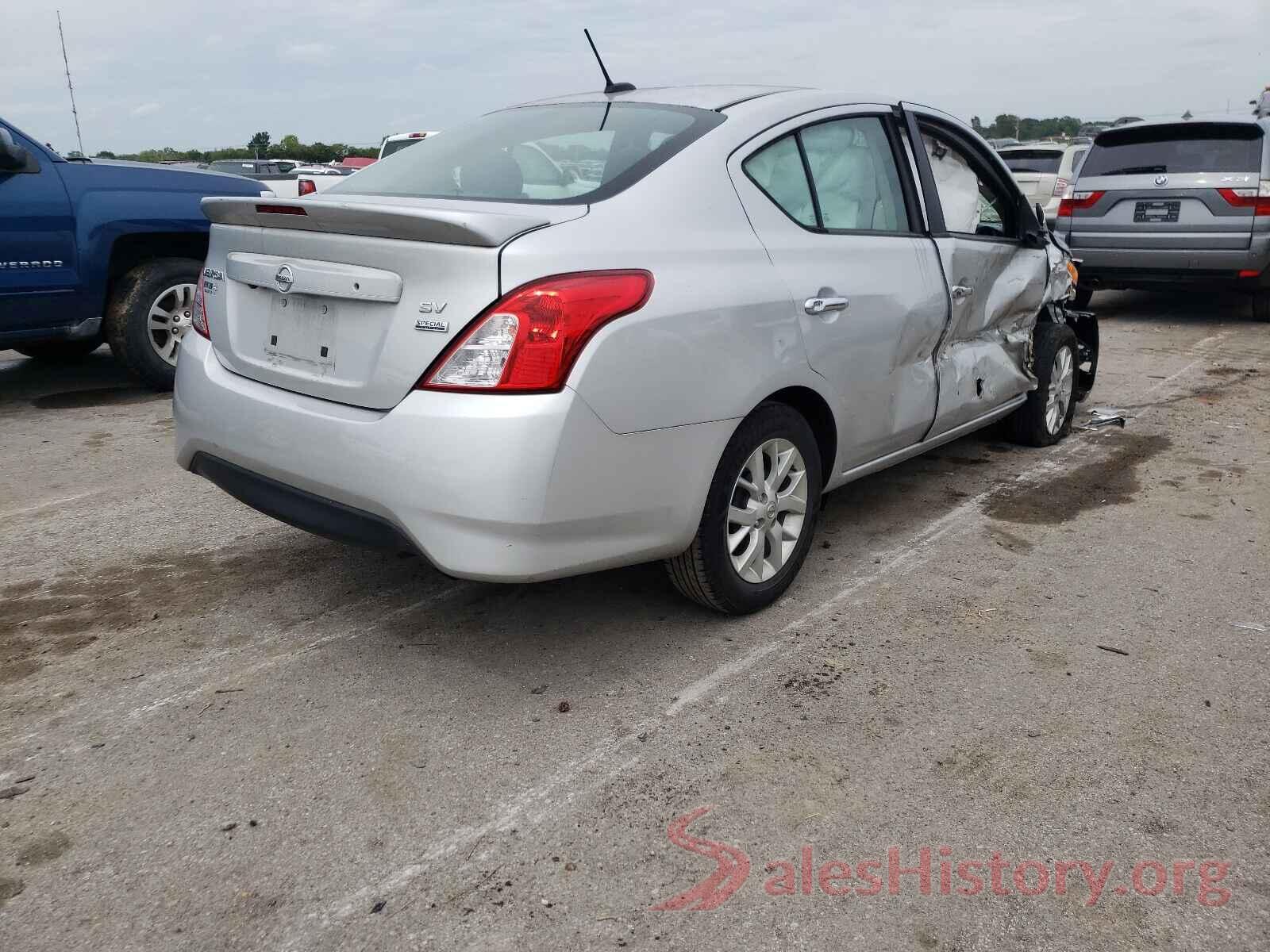 3N1CN7APXJL829488 2018 NISSAN VERSA