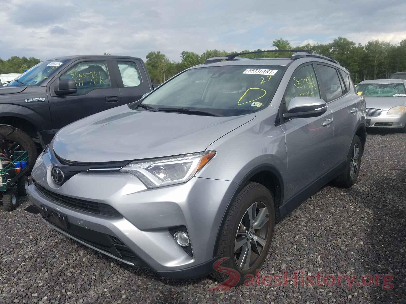 JTMRFREV7JJ256713 2018 TOYOTA RAV4